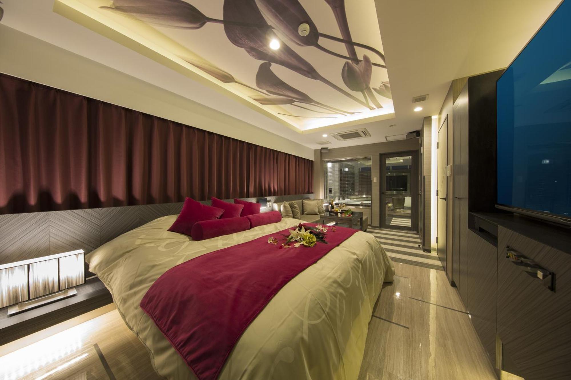 Hotel In The Green (Adults Only) — Photos 1